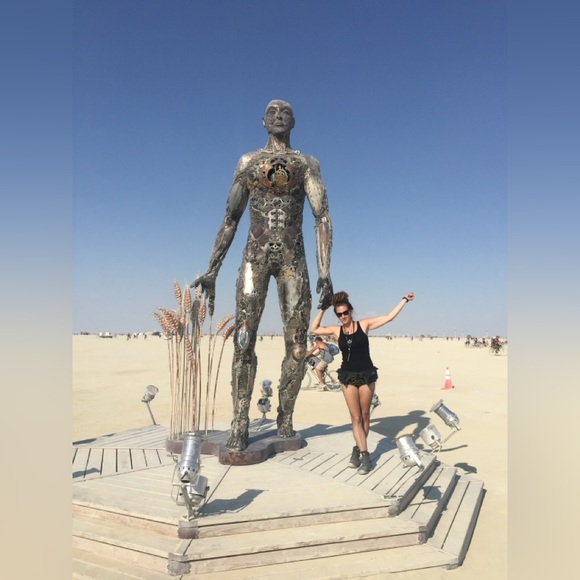 Hi ! I’m Kimi - Picture 3 of 5